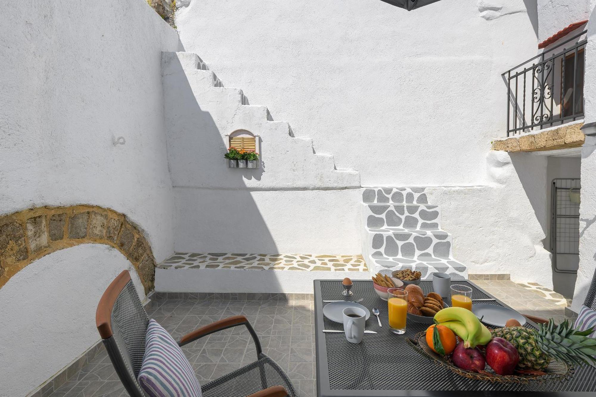 Rustic Self-Inn Rhodes City Exterior foto